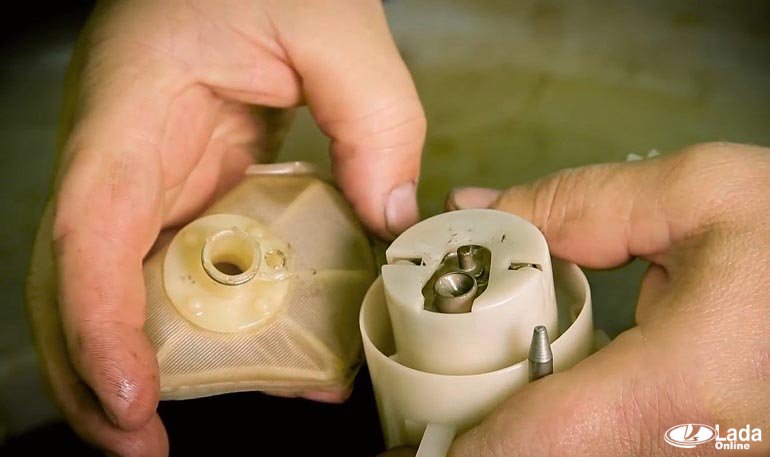 Отключение компонента и снижение давления в системе подачи топлива